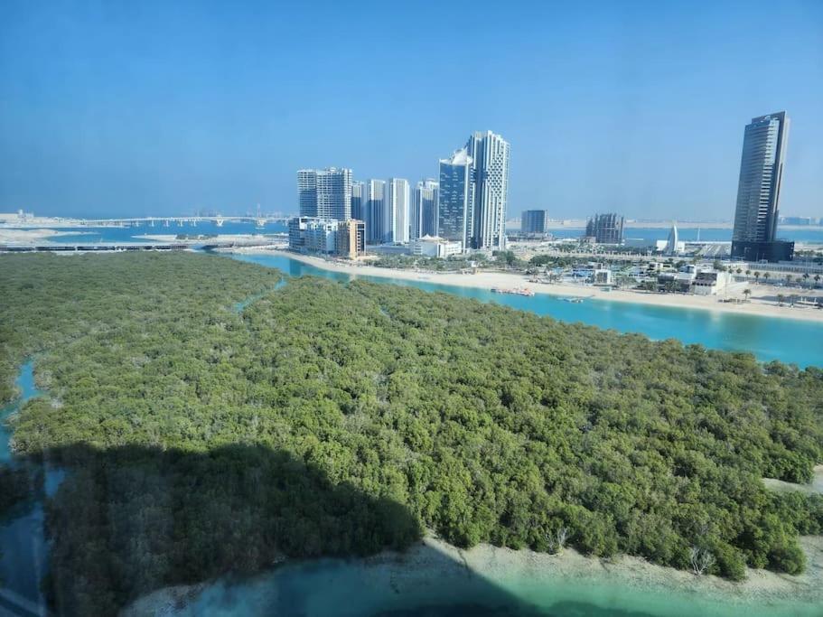 Harf4606 Huge Water Front 1br With 2 Sofa Beds In Alreem Island Apartment