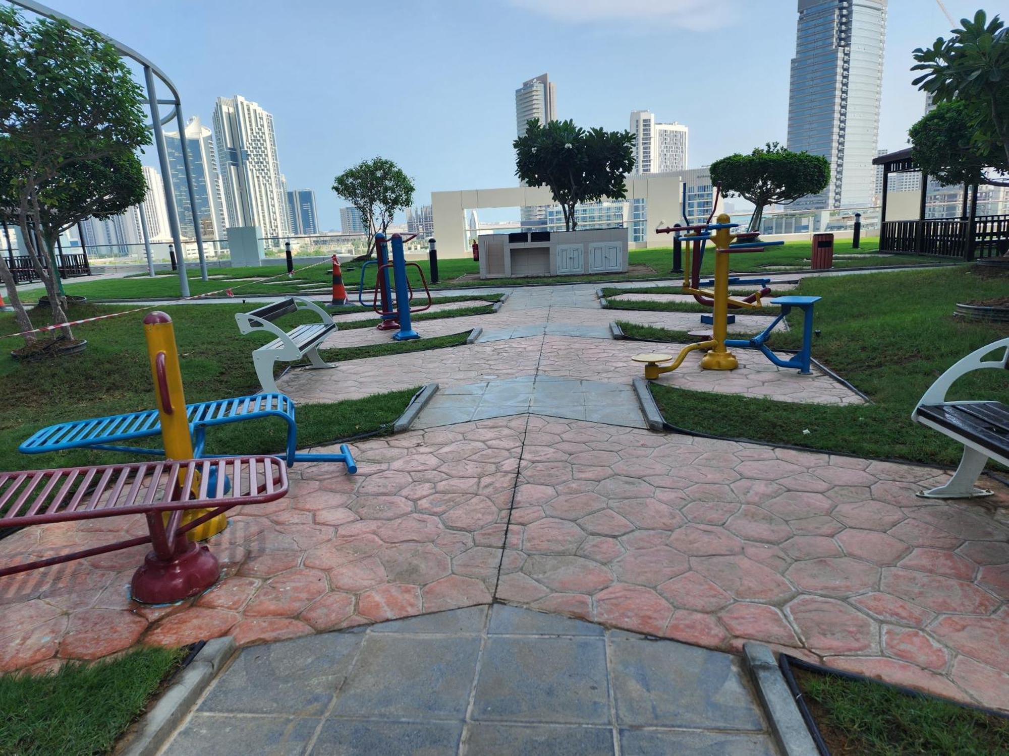 Harf4606 Huge Water Front 1br With 2 Sofa Beds In Alreem Island Apartment *