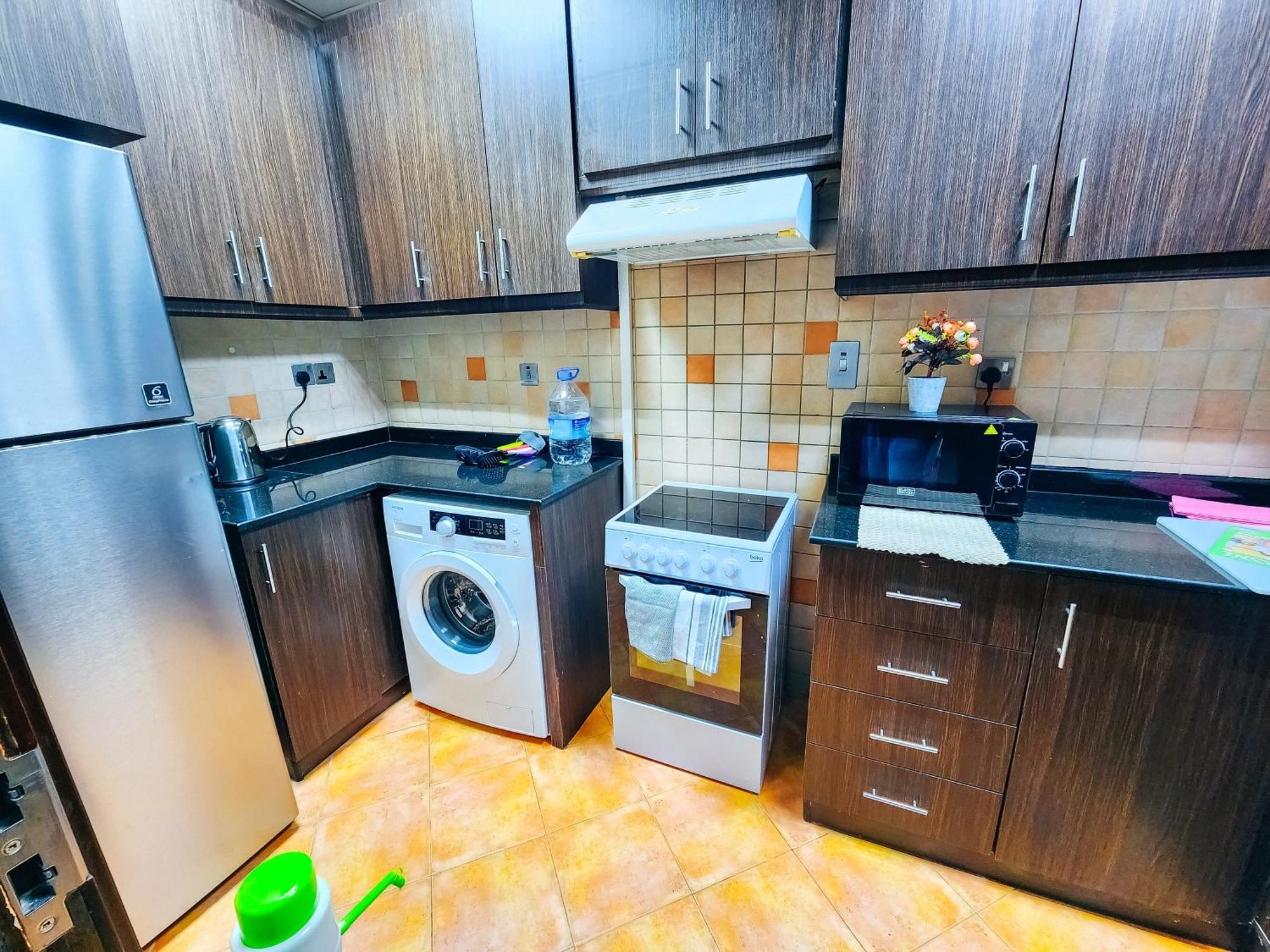 Harf4606 Huge Water Front 1br With 2 Sofa Beds In Alreem Island